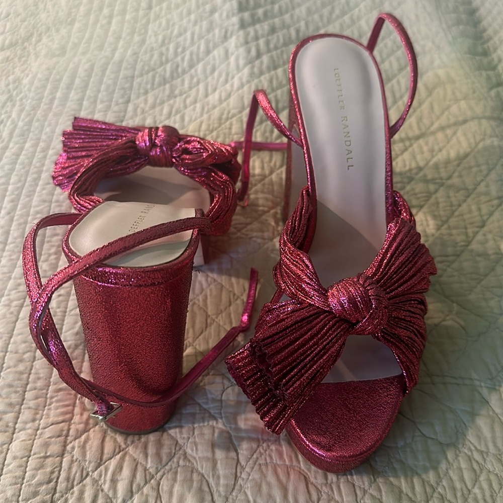 BRAND NEW Loeffler Randall Nadia Platform Sandal in Fuchsia, Size 9.5